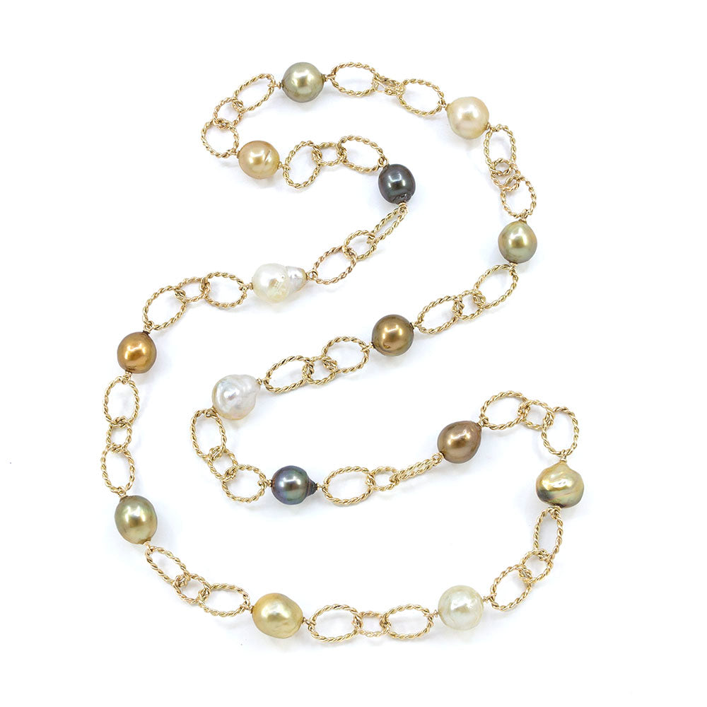 Coiled Oval Loop Link Necklace with Multi-colored Baroque